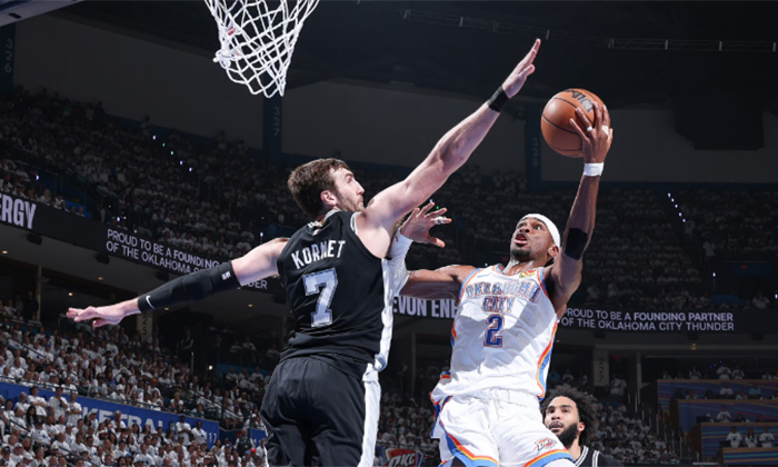 Thunder adelanta a Spurs en la final de la Conferencia