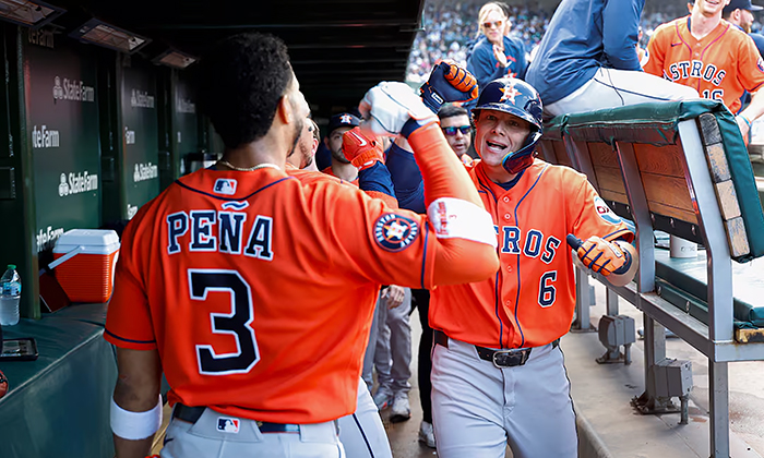 Astros “barre” a Cachorros por 8-5 con jonrón de Christian Walker