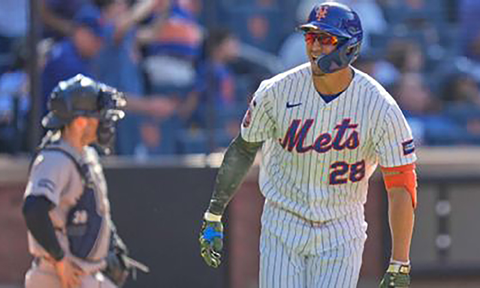 Mets remonta y vence a Yanquis por 7-6 en la serie Subway de Nueva York