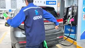 Crisis de combustible en Oaxaca: CNTE bloquea planta de Pemex y cierran gasolineras
