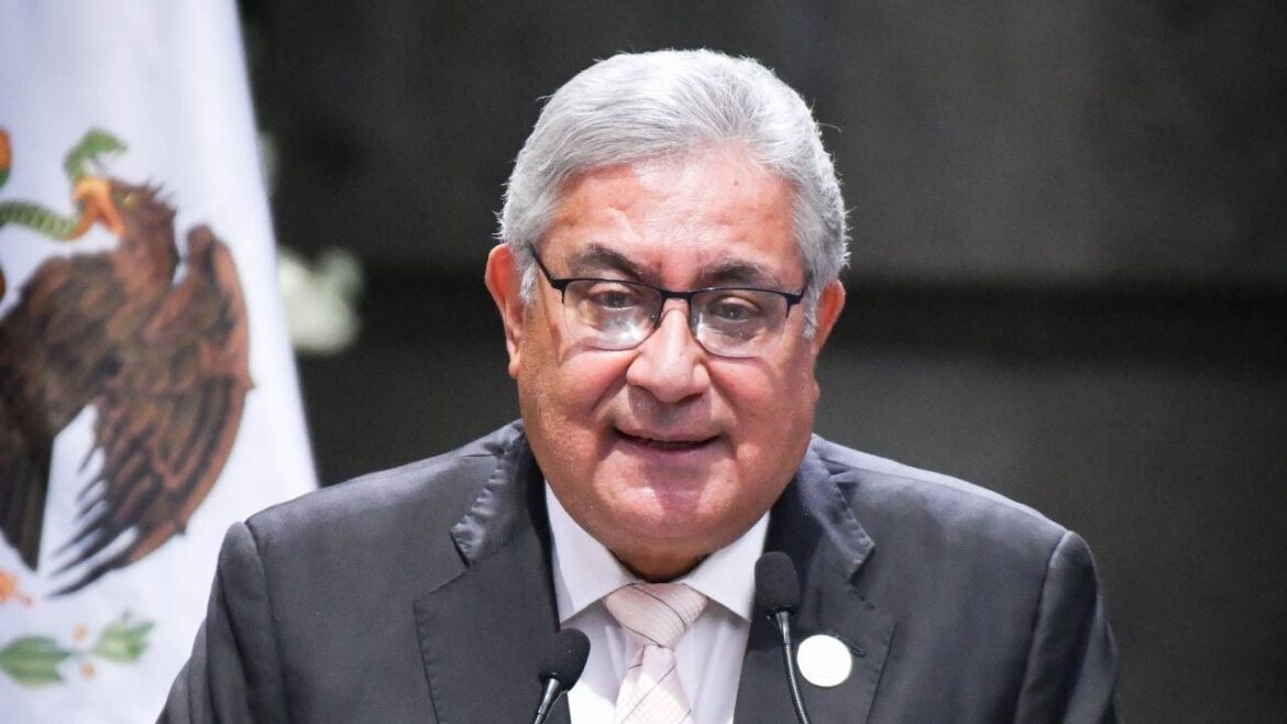 SNTE reclama pago de adeudos por 2 mil mdp y plantea reforma al sistema de pensiones