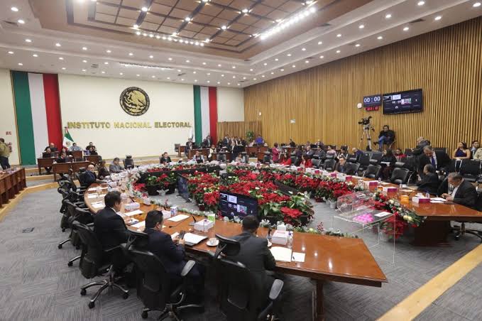 Multa el INE a cinco agrupaciones aspirantes a partidos por irregularidades financieras