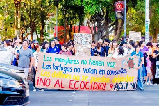 Titular de Conapesca desaira a trabajadores del mar en Topolobampo