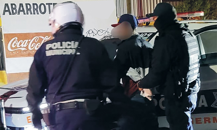 Atrapan a ladrón armado en la colonia San Bosco