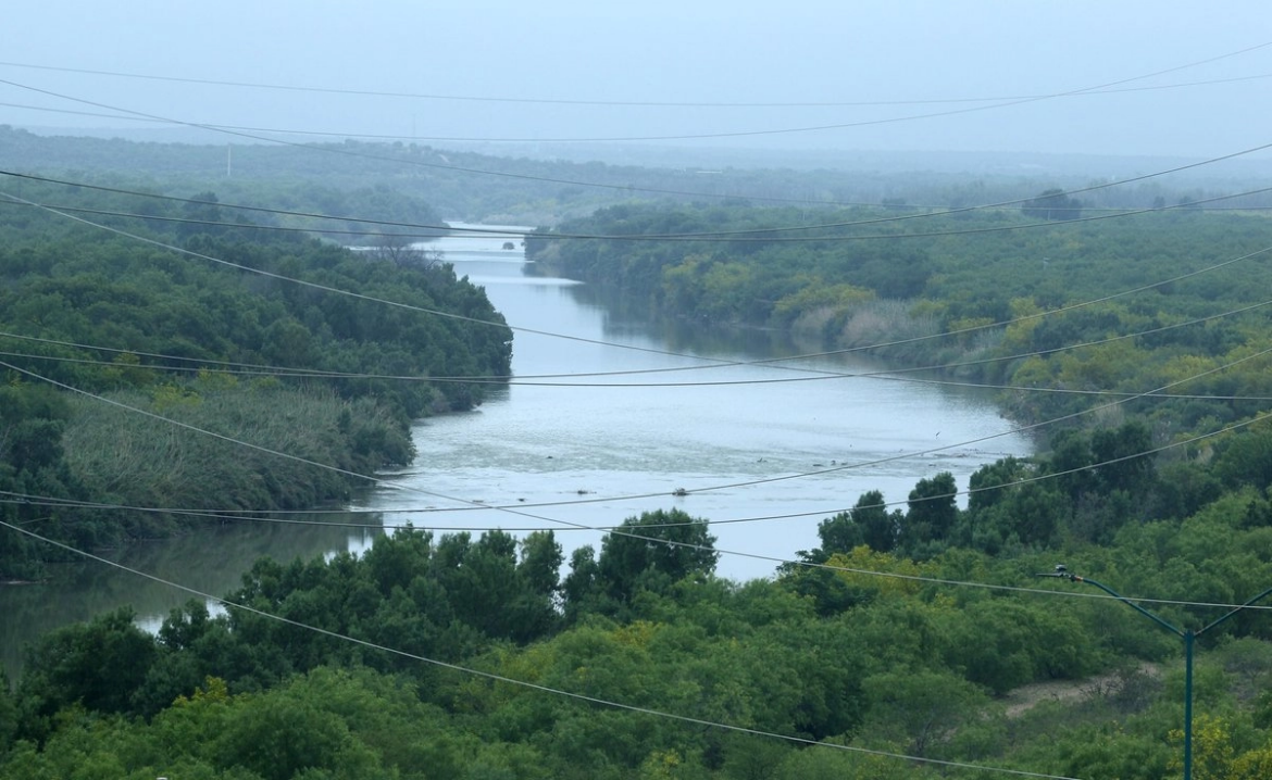 Río Bravo incrementa su nivel por fuertes lluvias