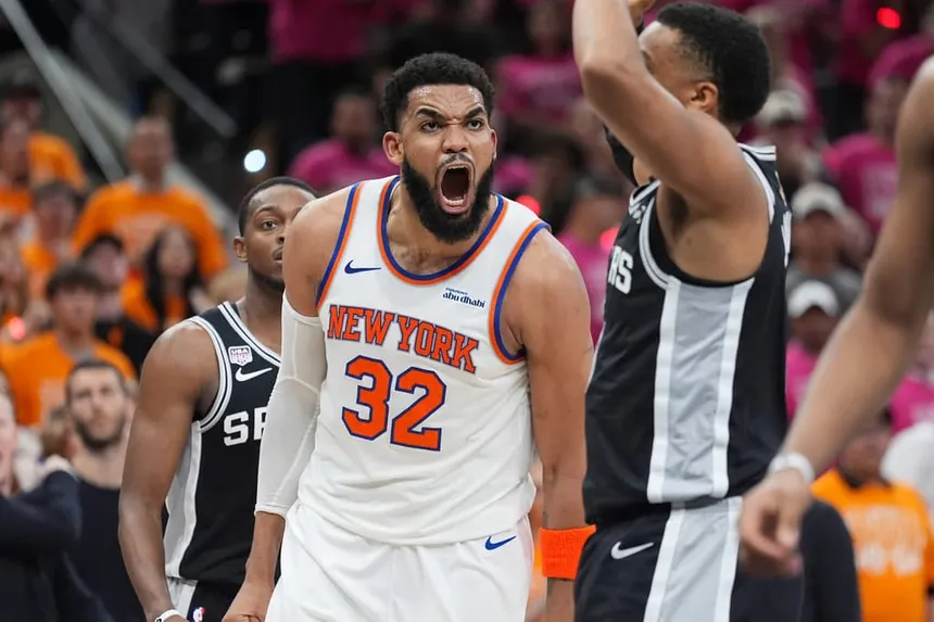Knicks vencen a Spurs y acarician título de NBA