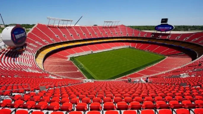 FIFA prohíbe botellas de agua en estadios del Mundial