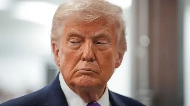 Trump niega paralización de conversaciones con Irán