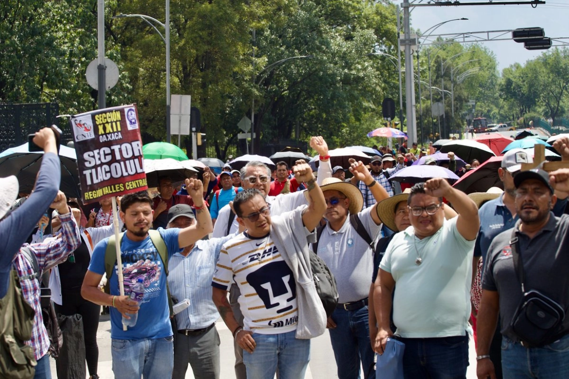 CNTE inicia huelga nacional y busca marchar hacia el Zócalo