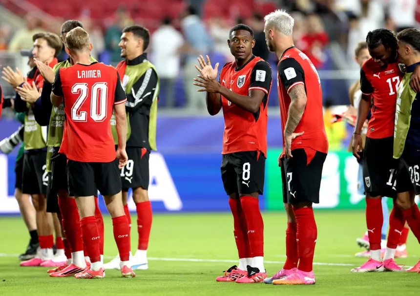 Austria sufre para vencer a Jordania en su debut