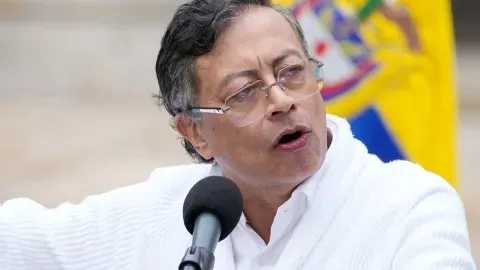 Petro rechaza resultados preliminares de elección en Colombia
