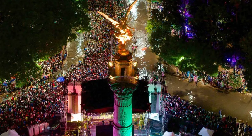 Más de 800 mil celebran triunfo de México en CDMX