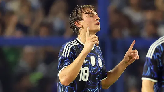 Nico Paz seguirá en el Como una temporada más