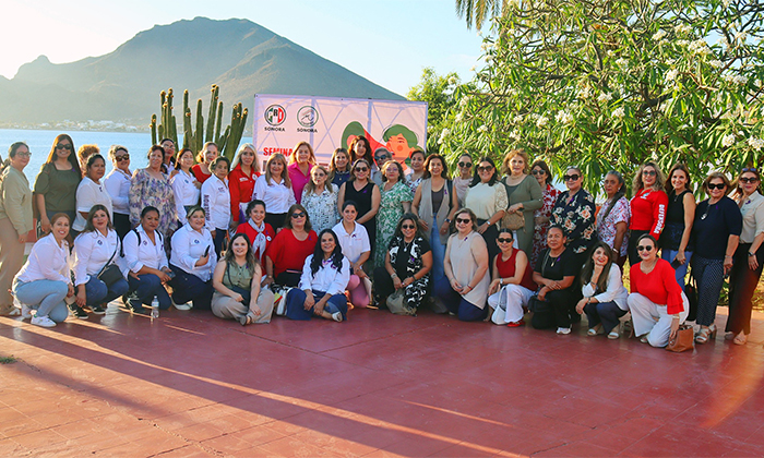 Capacita PRI a mujeres de distintos municipios en Guaymas