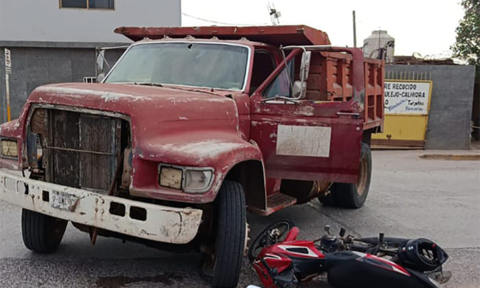 Resultan heridos pareja de motociclistas en Guaymas