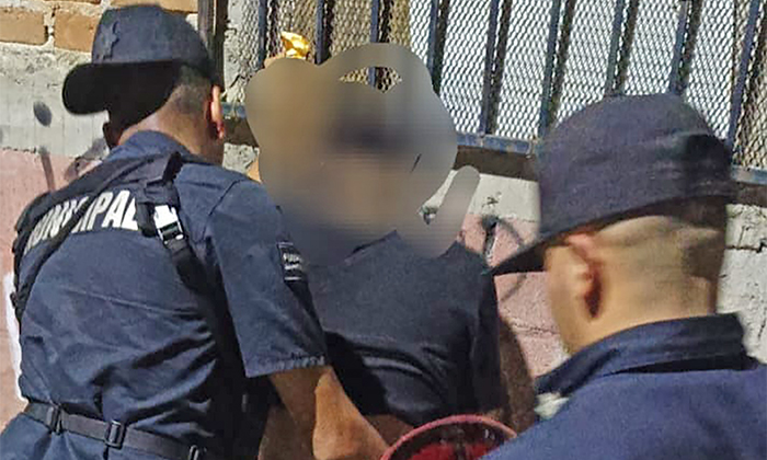 Arrestan a dos agresores de madre y de hija en distintas colonias