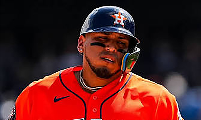 Astros remontan y derrotan a Tigres por 7-5