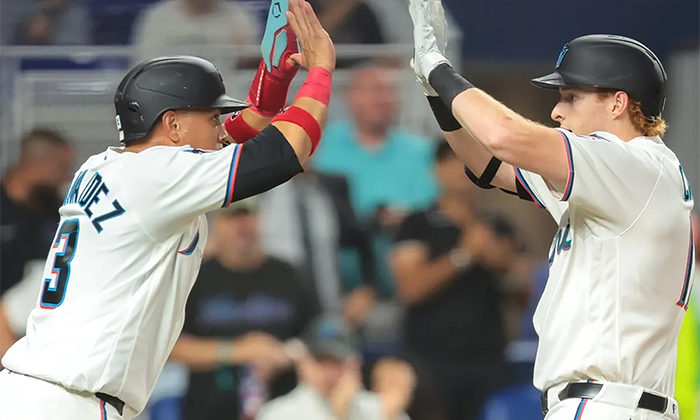 Blanquea Marlines a Diamondbacks por 8-0