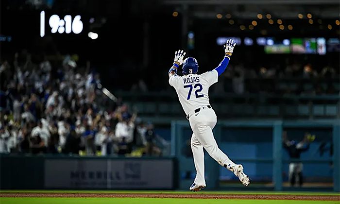 Remonta Dodgers y gana por mínima a Rays con jonrón de Miguel Rojas