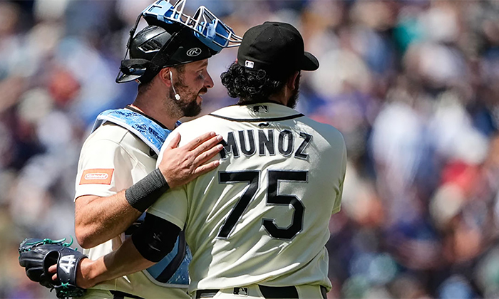 Marineros doblegan a Medias Rojas por 3-1