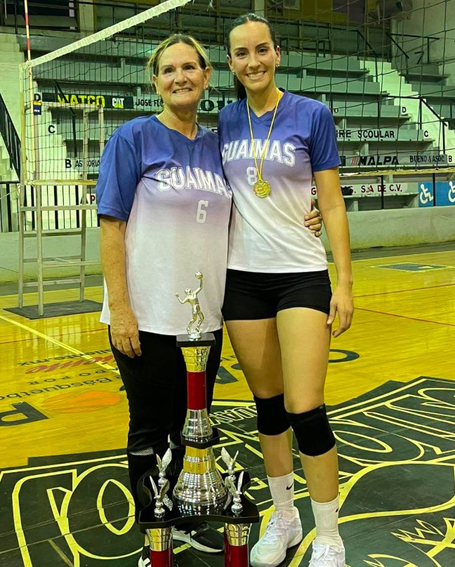 Madre e hija conquistan el campeonato municipal de voleibol en Guaymas