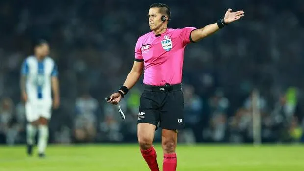Brizio critica el arbitraje del Mundial 2026