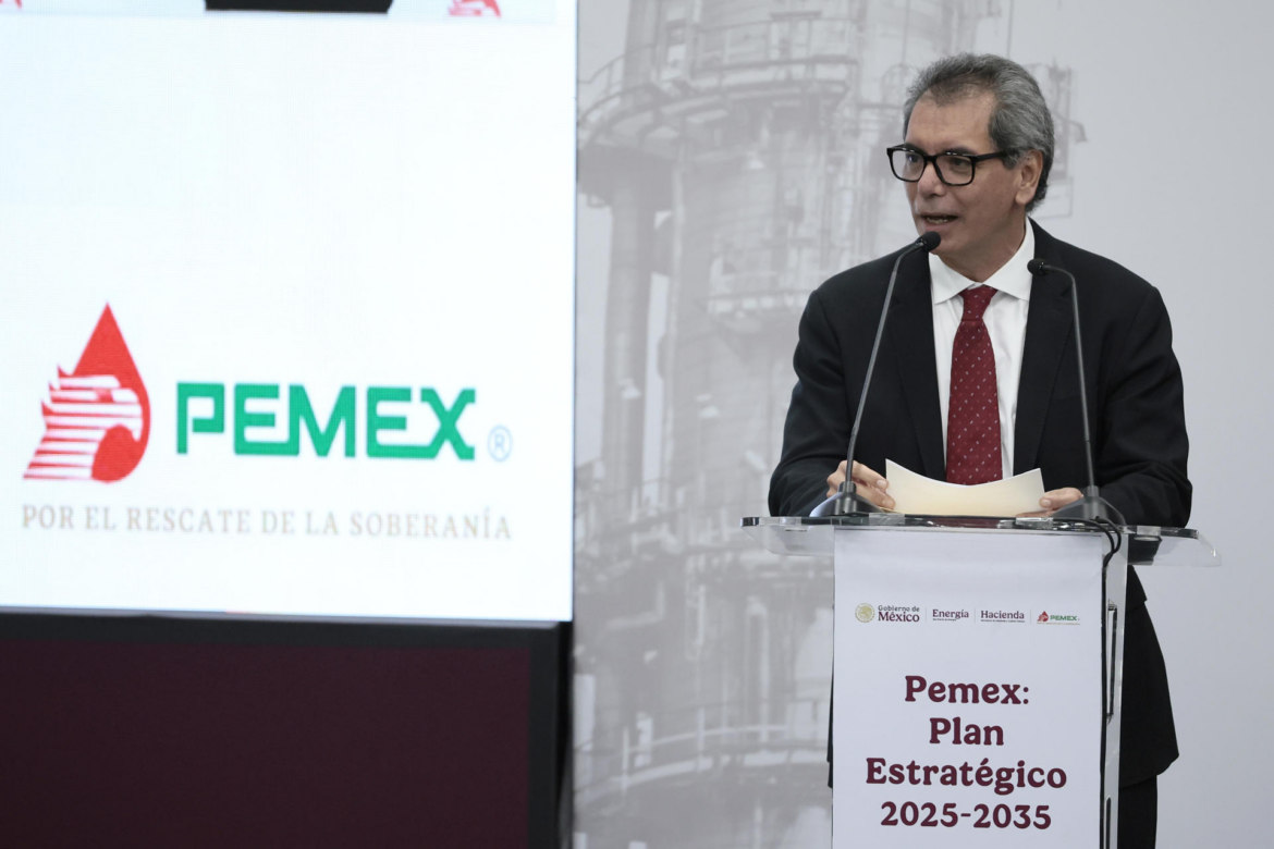 Proveedores denuncian que Pemex adeuda 1,553 millones de dólares por trabajos realizados
