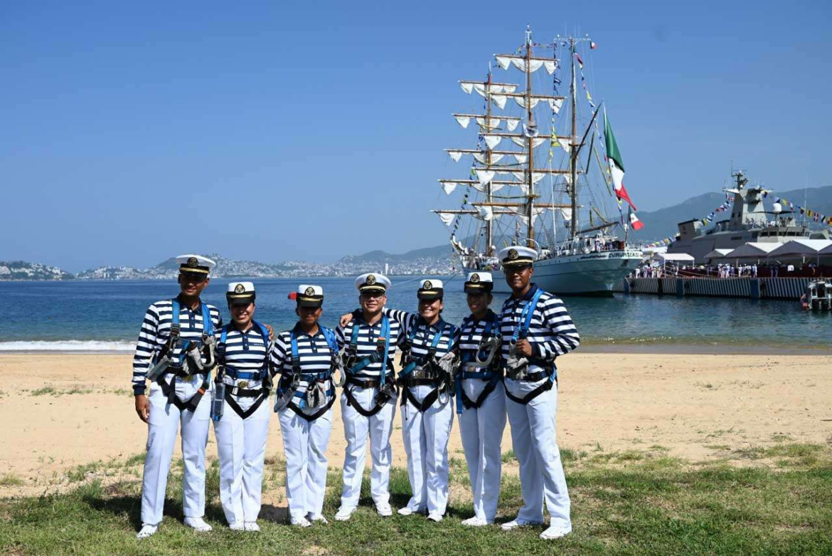 Buque Escuela Cuauhtémoc inicia crucero de instrucción 2026