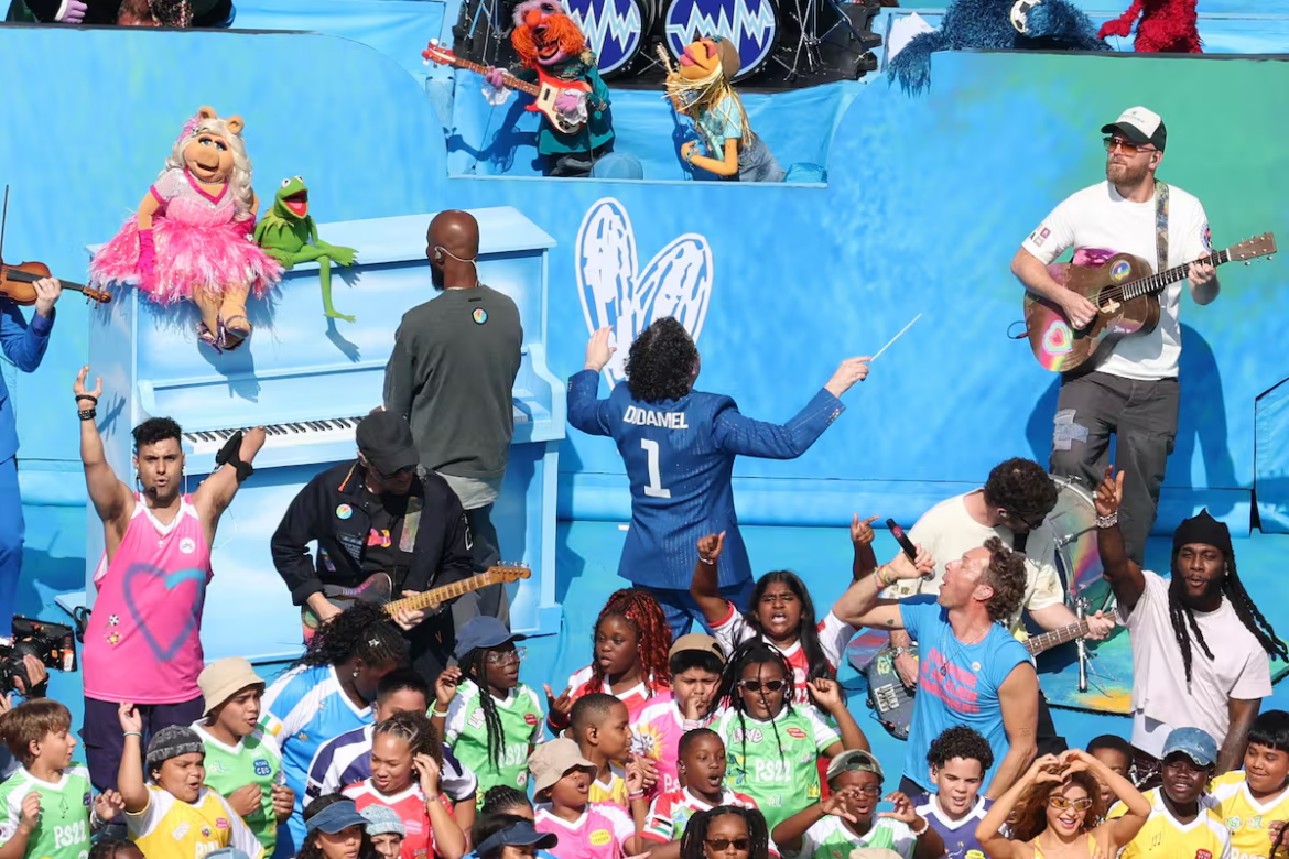 Los Muppets brillan en el medio tiempo del Mundial