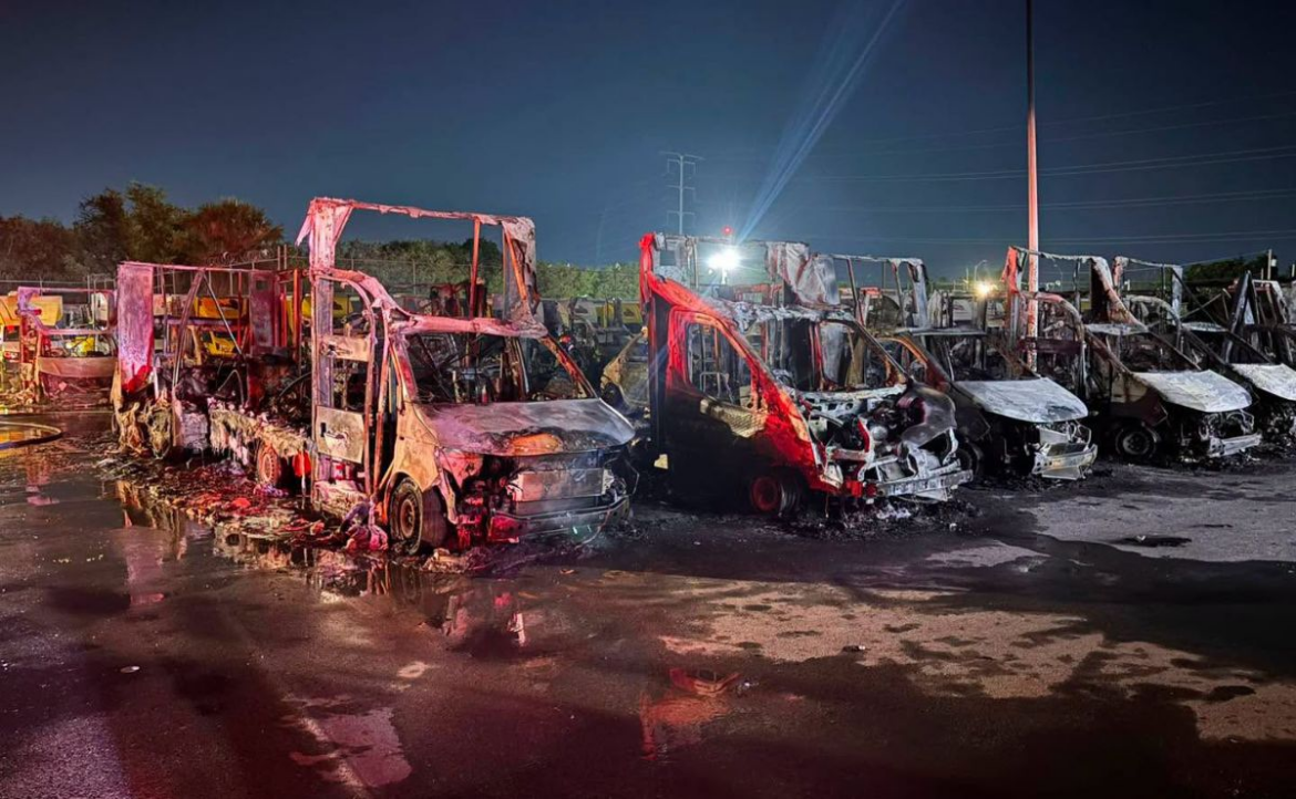 Indagan causas del incendio que arrasó planta de PepsiCo en Matamoros