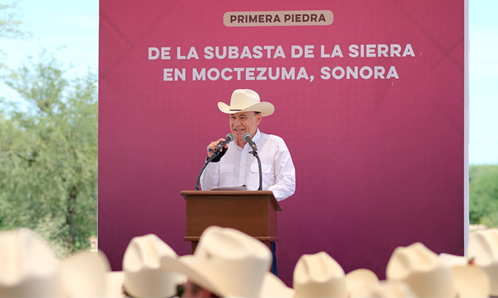 Inicia construcción de centro de subastas