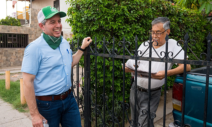 Omar Del Valle Colosio encabeza diálogo ciudadano en las colonias Las Quintas y Los Naranjos