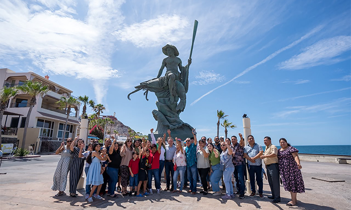 Omar Del Valle fortalece la cercanía con la ciudadanía; Recorre Puerto Peñasco