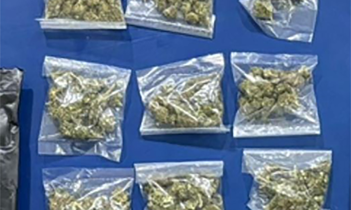 Apresan a tres hombres con mariguana