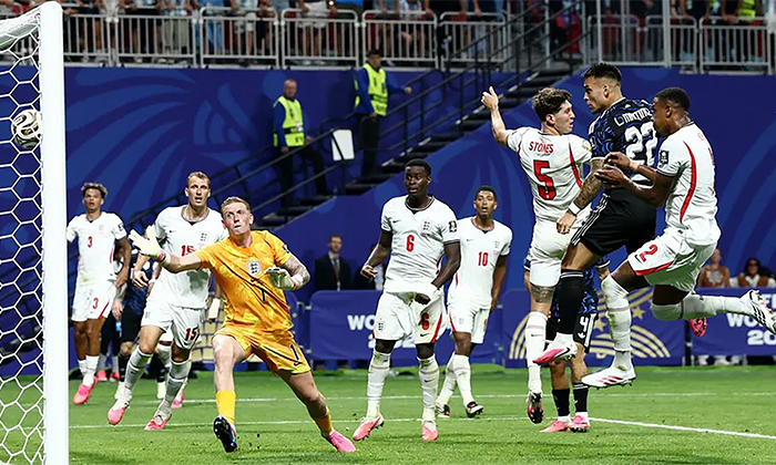 Va Argentina a la final de futbol tras derrotar a Inglaterra 2-1
