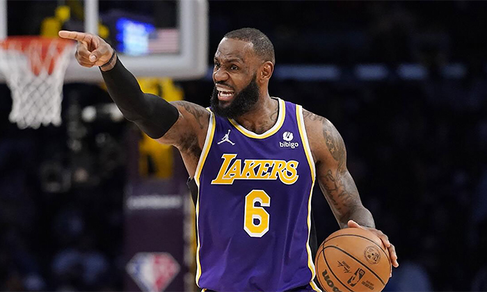 Regresará LeBron James a las duelas con 76ers