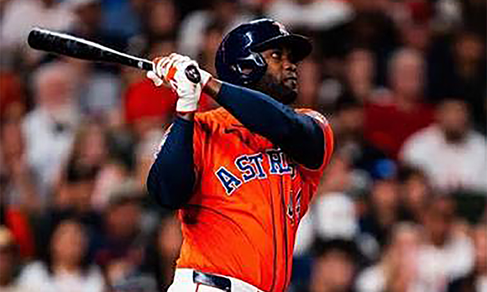 Astros se impone por 10-8 ante Rays; Hace valer su localía