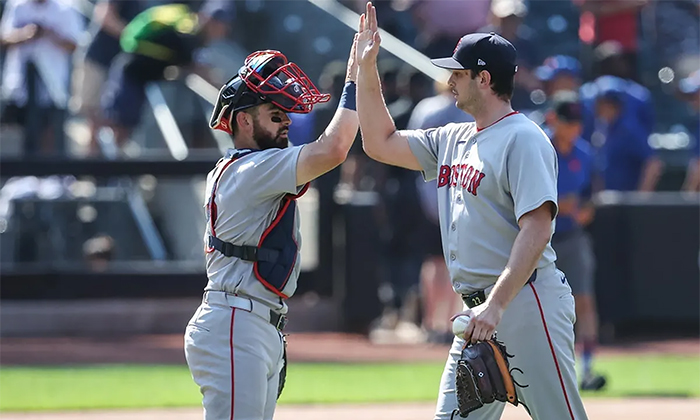 Doblegan Medias Rojas a Mets por 3-2 en 10 entradas