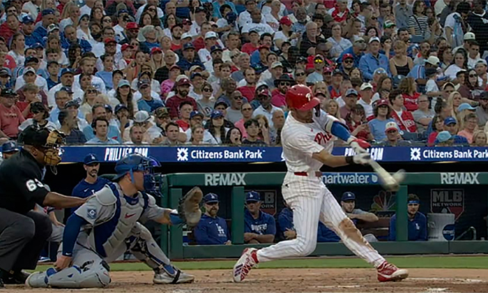 Filis maniata a Dodgers y se impone 10-7