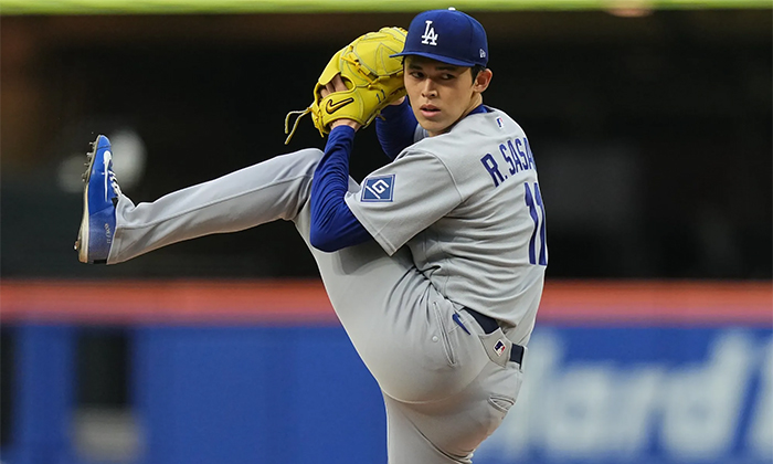 Dodgers vencen a domicilio a Mets con gran labor de Roki Sasaki