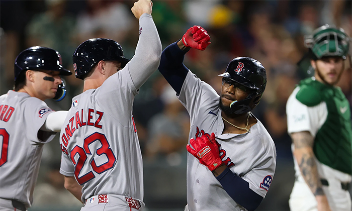 Remonta Boston para dominar a Atléticos con vuelacercas de Abreu y Contreras