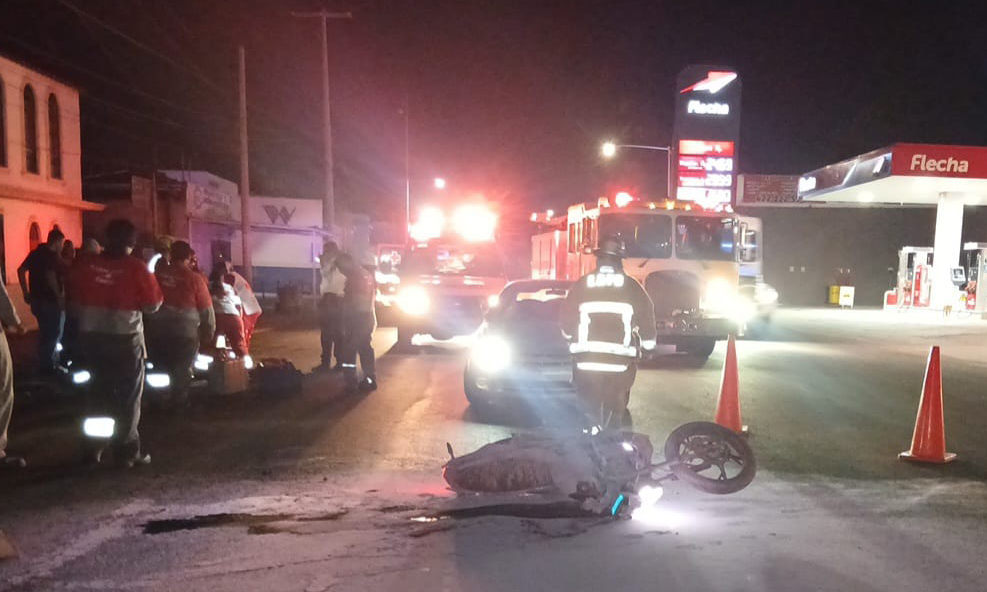 Resulta motociclista herido de gravedad en choque en Guaymas