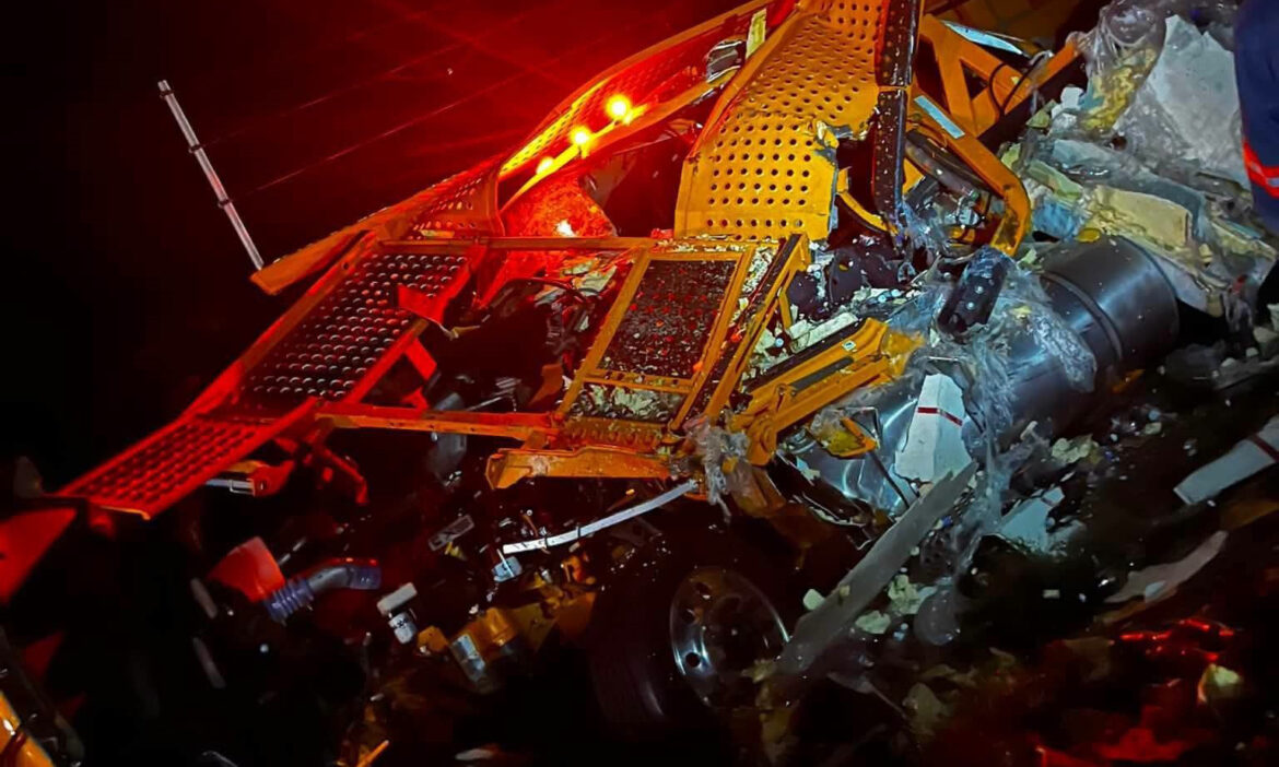Deja choque de tractocamiones un muerto en carretera Agua Prieta-Janos