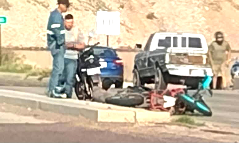 Resulta lesionado motociclista en el Puente Douglas