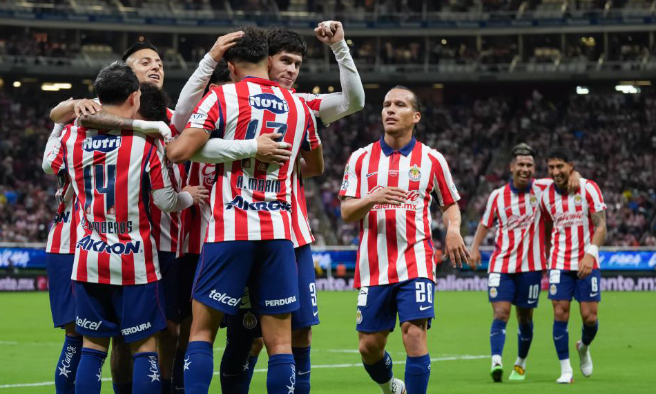 Chivas golea 5-2 a Xolos