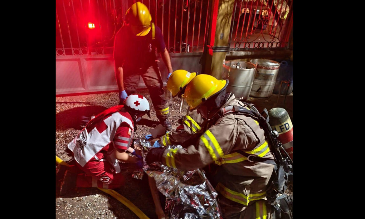 Deja explosión a herido grave en la comisaría Miguel Alemán