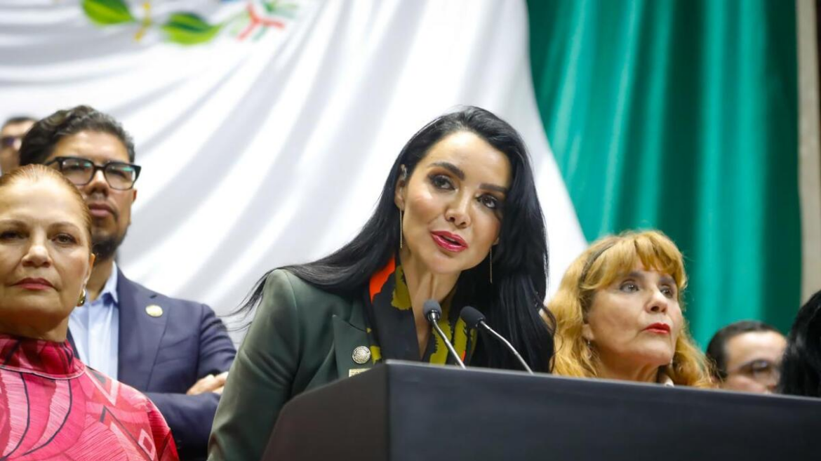 Morena propone facultar al Congreso para legislar sobre IA