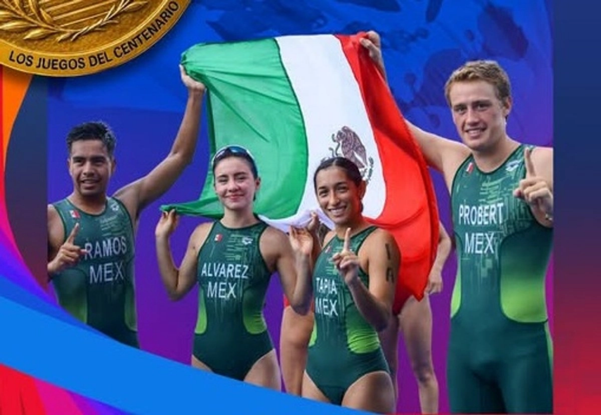 Relevo mixto de triatlón conquista el oro en Santo Domingo
