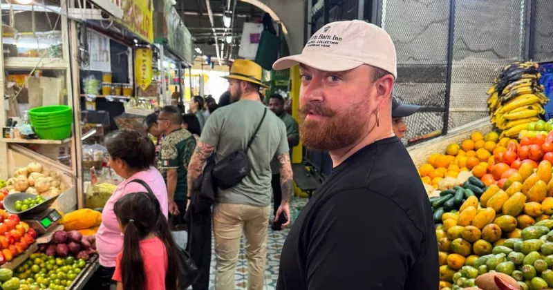 Sam Smith sorprende en Guadalajara comiendo tacos