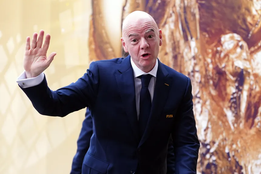Aficionados Exigen Renuncia De Infantino En Petición Global